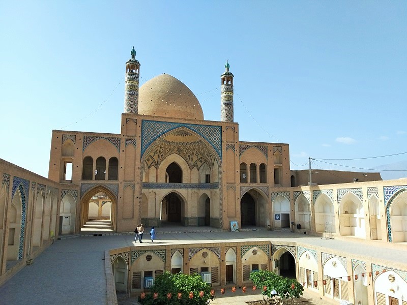 Agha Bozorg Mosque