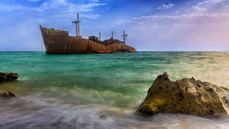Sightseeing places in Kish in autumn